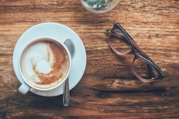 تاثیرات قهوه در سلامت چشم چیست؟